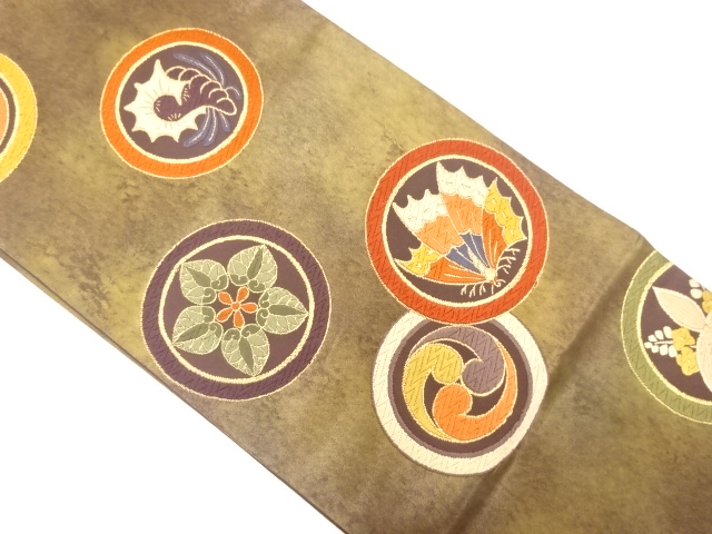 引箔　丸紋に蝶・貝模様織り出し　袋帯